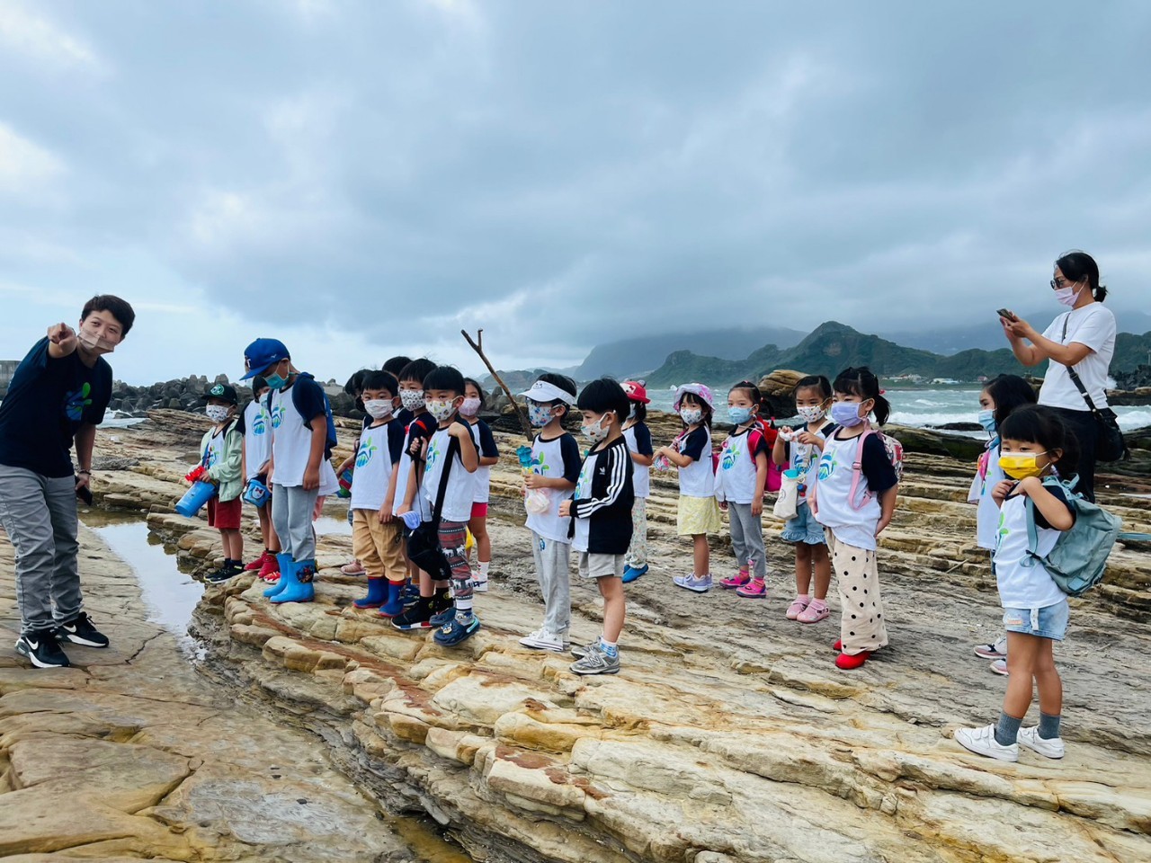 海科館幼兒園親子潮間帶淨灘體驗-五感學習-教室就是博物館