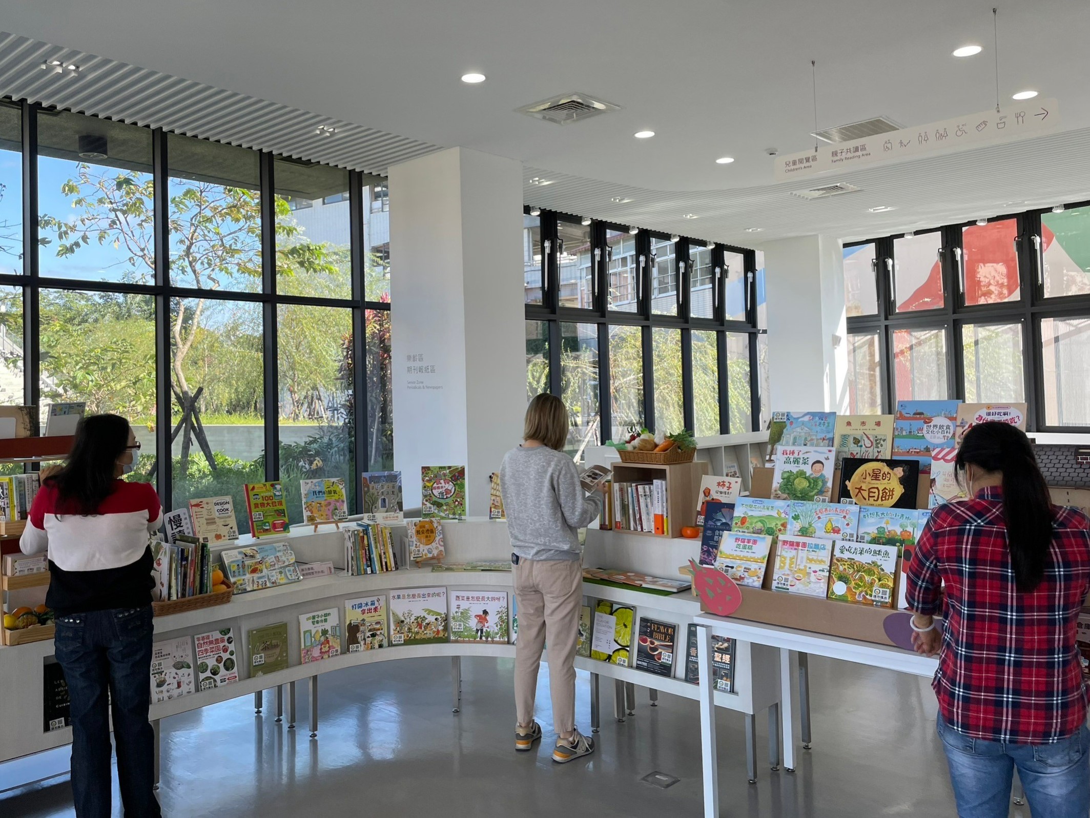 上楓圖書館展出全國公共圖書館巡迴展-《慢讀好食刻》響應吃在地、食當季