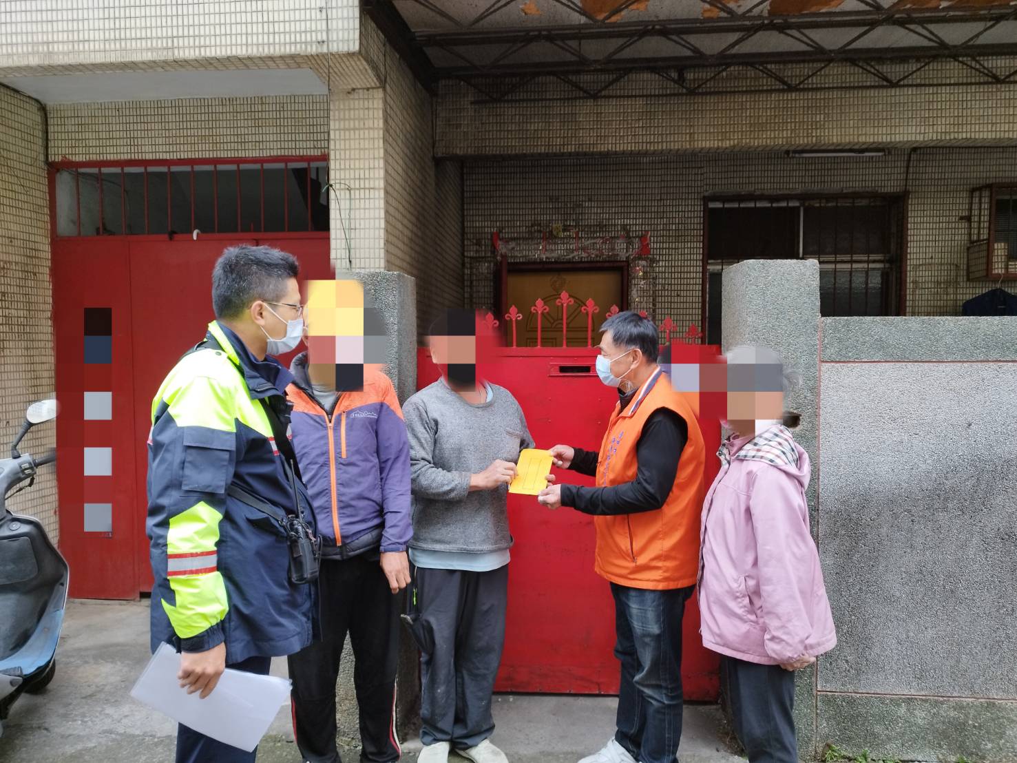 及時雨-烏日暖警助弱勢度過年關