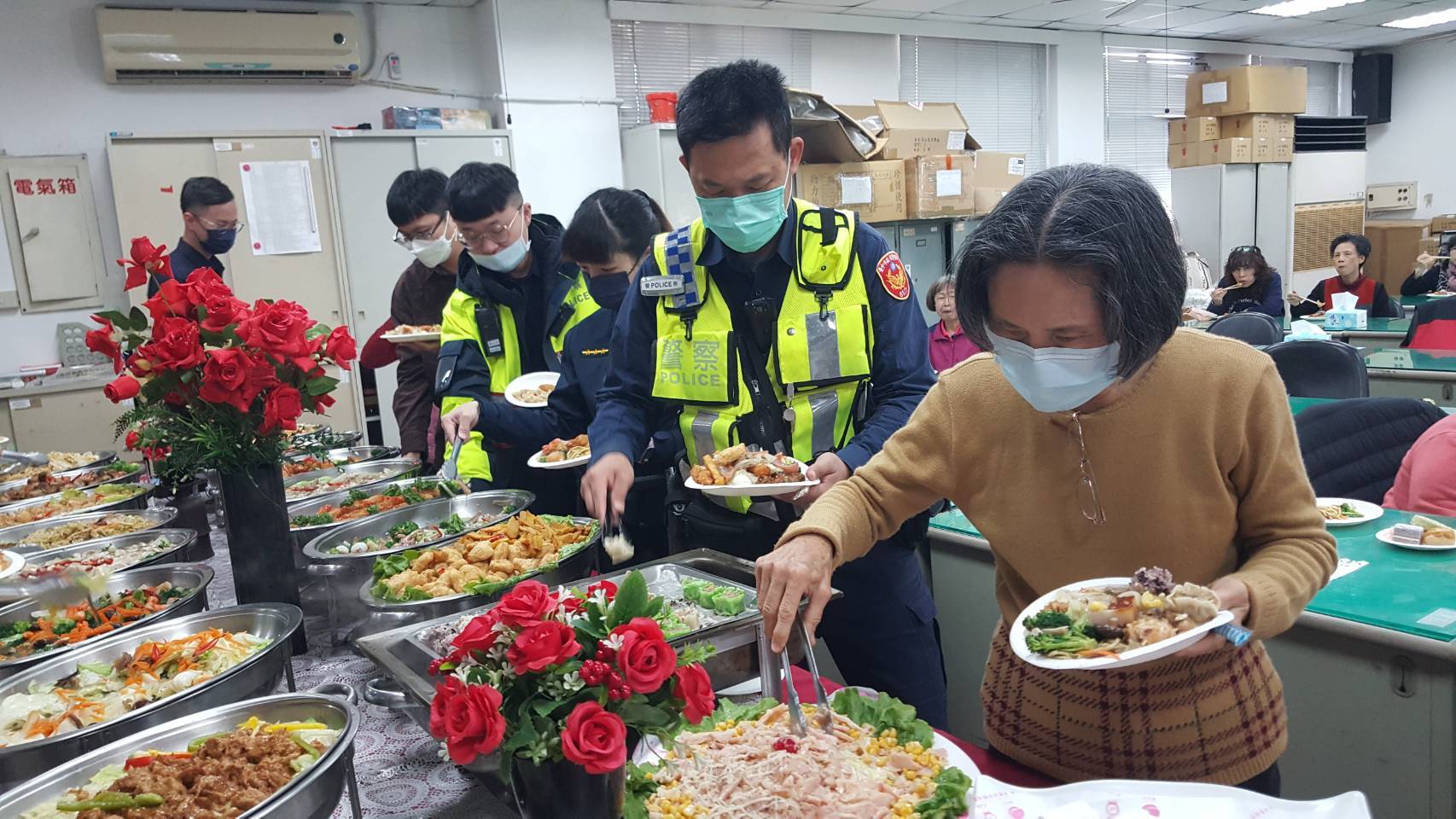 警察志工聯誼餐會-年終慰勞西屯員警