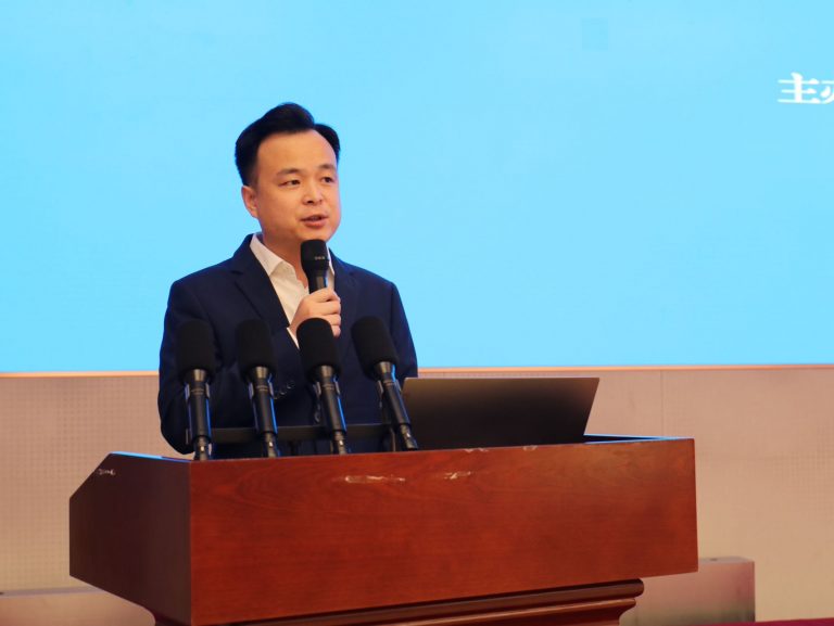 陳江濤受邀參加「2023‘一帶一路’新能源裝備與技術展覽會暨第三屆中國光伏工程產教融合創新平台高峰論壇」