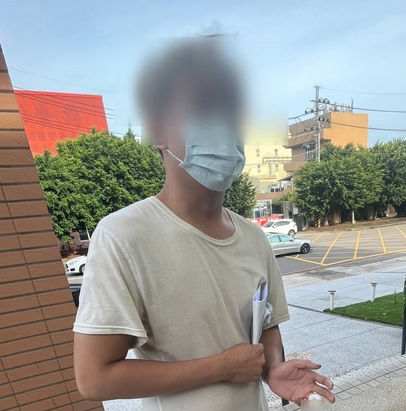 受傷男抵醫院而不入-工業區警急安撫送醫