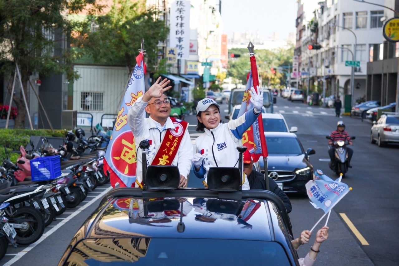 高雄旋風 聚集支持柏霖進立法院的決心，將寶珠溝在地囝仔黃柏霖，送進立法院。