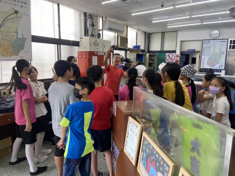 連大朋友也夯參訪   警察一天初體驗